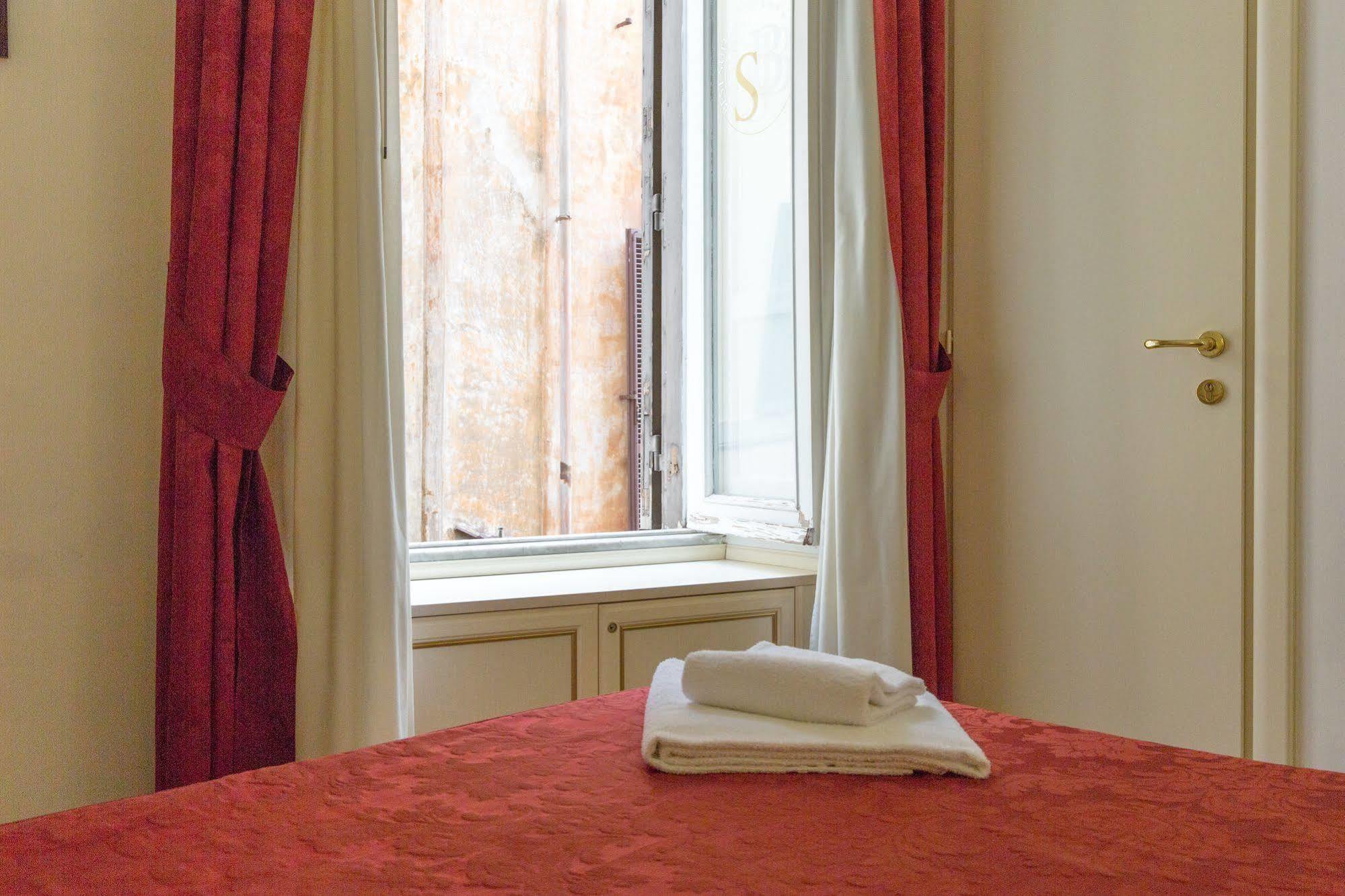 Best Suites Pantheon Roma Exterior foto